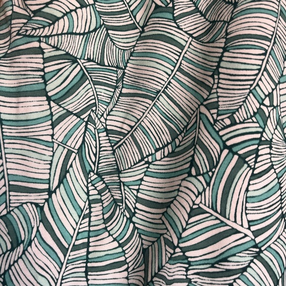 Title Nine :: Breeze Green Leaf Print :: Activewear Dress :: Small - Picture 11 of 13